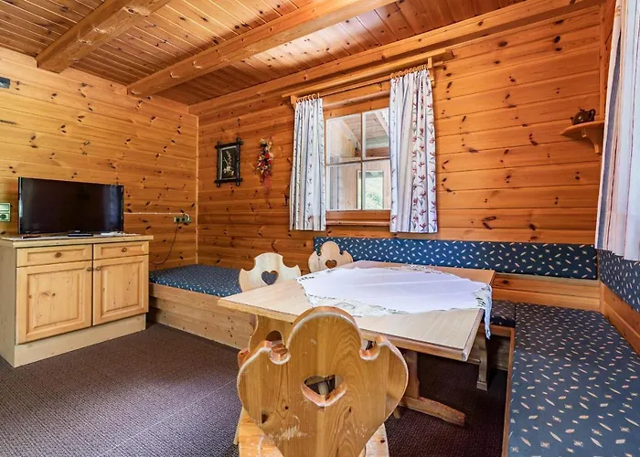 Haeusling Alm Inn Mayrhofen