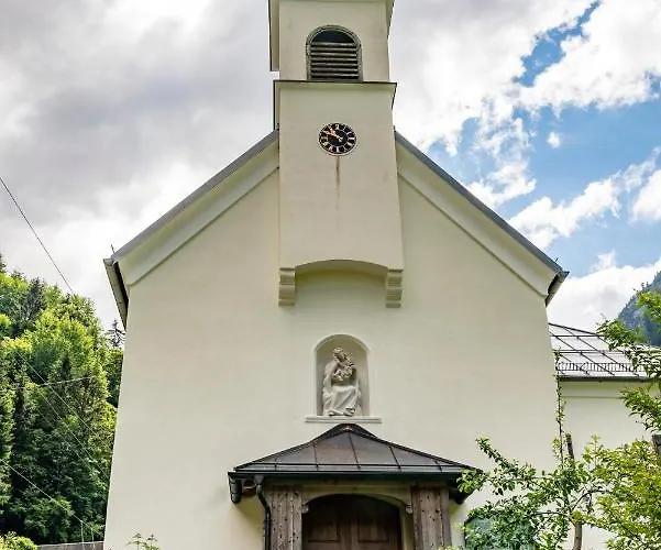 Haeusling Alm Inn Mayrhofen