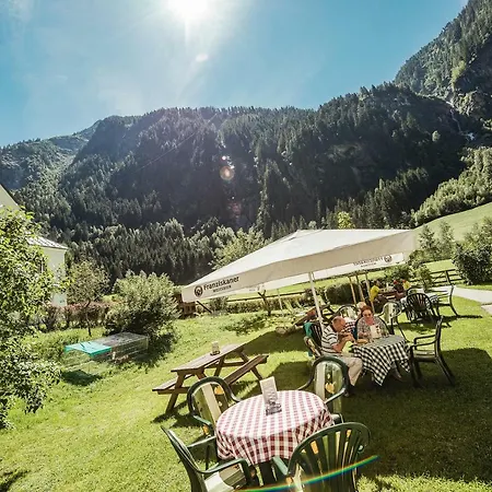 Haeusling Alm Estalagem